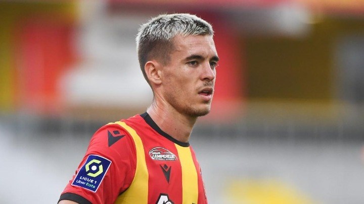 Ήρθε για να υπογράψει στην ΑΕΚ ο Μισλέν