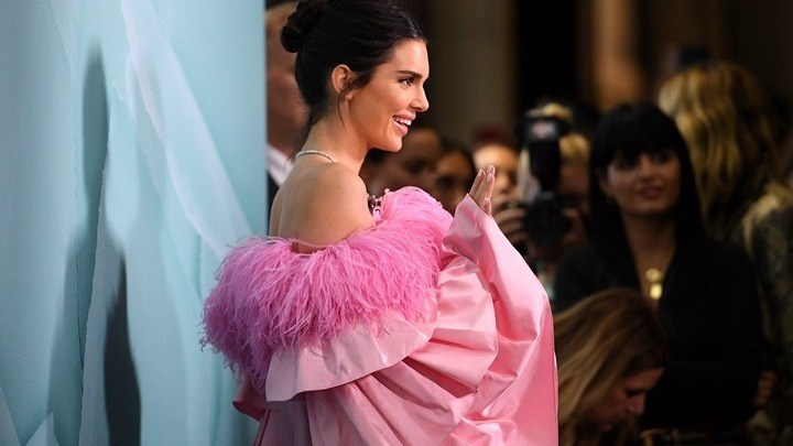 Άγρια κόντρα της Κένταλ Τζένερ με ιταλικό οίκο μόδας