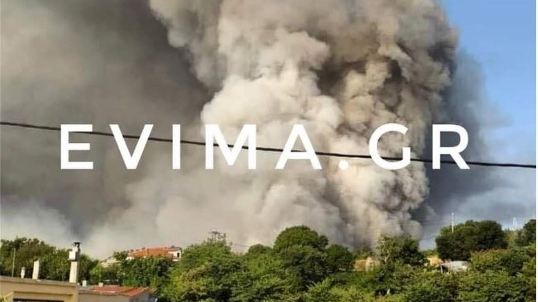 Ανεξέλεγκτη η φωτιά στην Εύβοια – Εκκενώνεται η Αγία Άννα και άλλοι οικισμοί