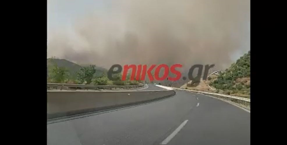 Φωτιές: Διακοπή της κυκλοφορίας σε τμήμα του αυτοκινητοδρόμου Κορίνθου–Τρίπολης–Καλαμάτας