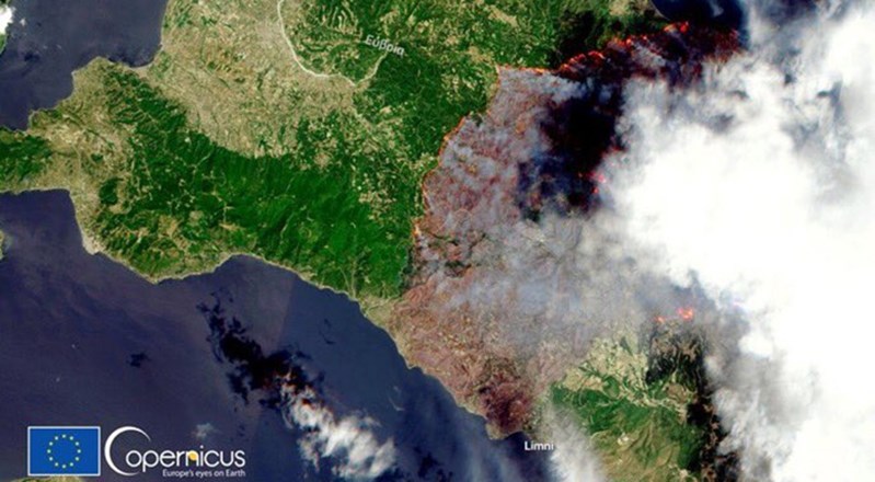 Αποκαλυπτική φωτογραφία δορυφόρου – Η πύρινη κόλαση στην Εύβοια