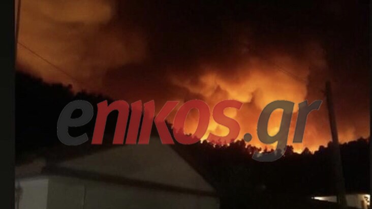 Μαίνεται η πυρκαγιά στην Εύβοια – Κυκλωμένο από τις φλόγες το χωριό Ελληνικά