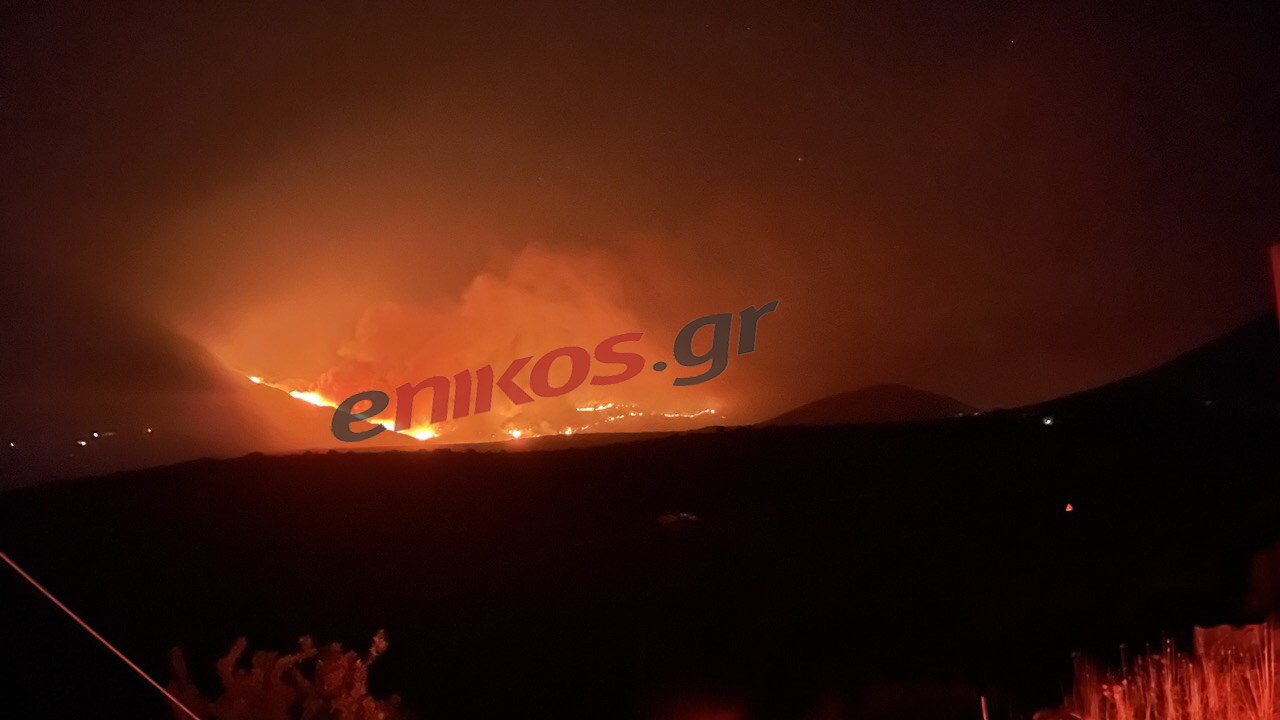 Πως φαίνεται η φωτιά στην ανατολική Μάνη από την Αρεόπολη – ΦΩΤΟ αναγνώστη