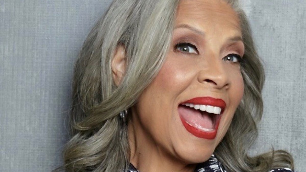 Σήμερα έχει γενέθλια η τραγουδίστρια που ανακάλυψε ο μέγας Quincy Jones, η Patti Austin