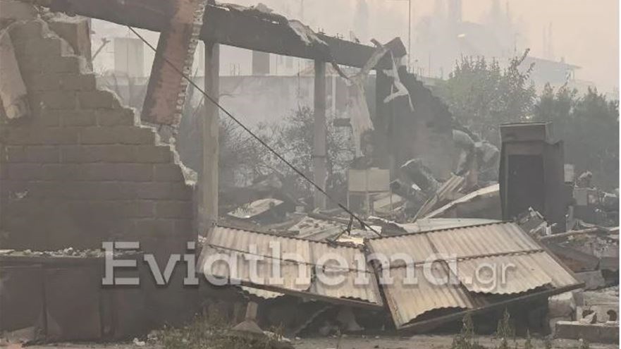 Φωτιά στην Εύβοια: Μάχη με τις αναζωπυρώσεις – Στη θάλασσα σταμάτησαν οι φλόγες στο Αγριοβότανο