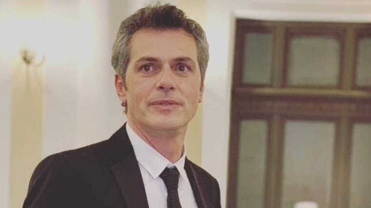 Ο Μάριος Αθανασίου αποκάλυψε ότι παντρεύτηκε κρυφά την αγαπημένη του Μάρθα Αλεξοπούλου στην Πύλο