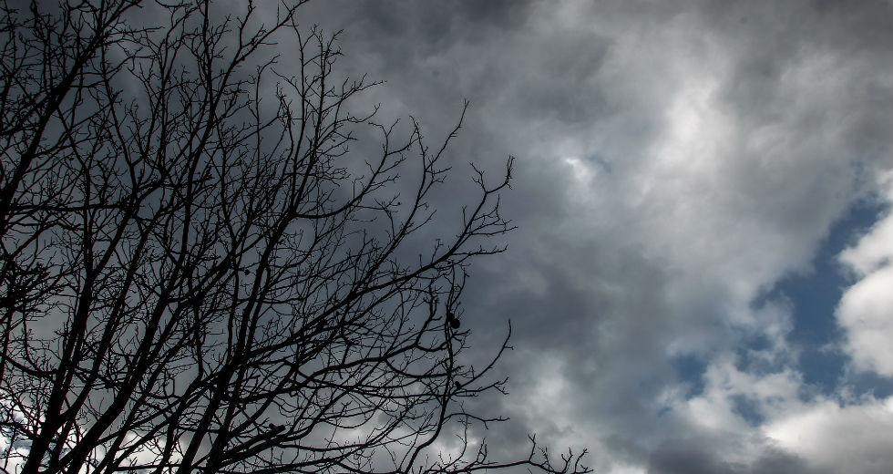 Καιρός: Βοριάδες και νέα πτώση της θερμοκρασίας σήμερα – Πού θα βρέξει