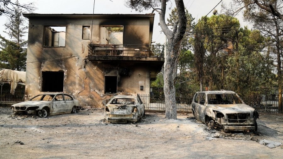 «Ελεύθεροι» υποχρεώσεων για έξι μήνες οι πυρόπληκτοι – Από ποια βάρη απαλλάσσονται οριστικά