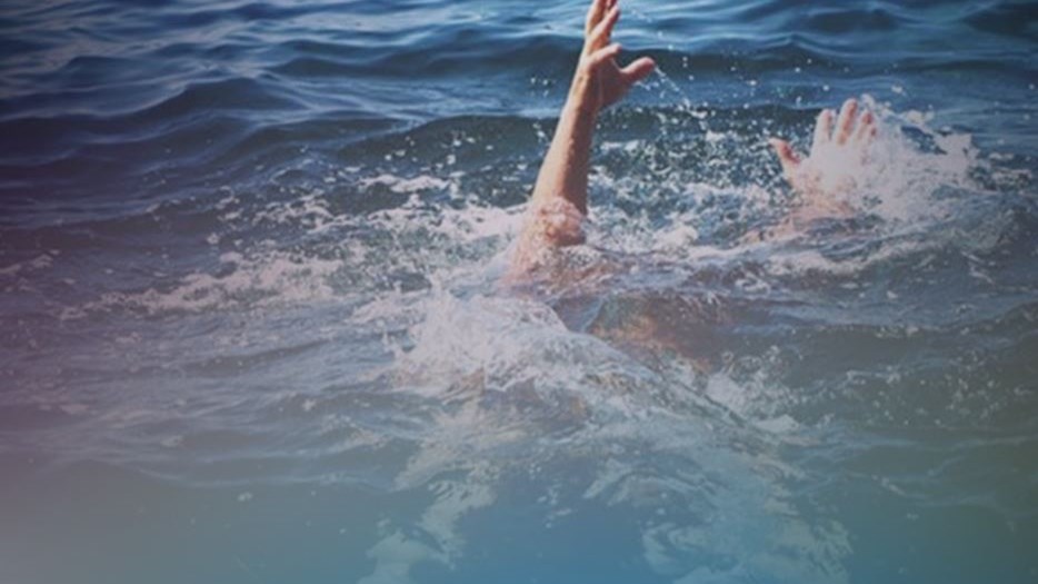 Αγωνία στην Κρήτη: Στο νοσοκομείο 10χρονο παιδί που παρασύρθηκε από τα κύματα