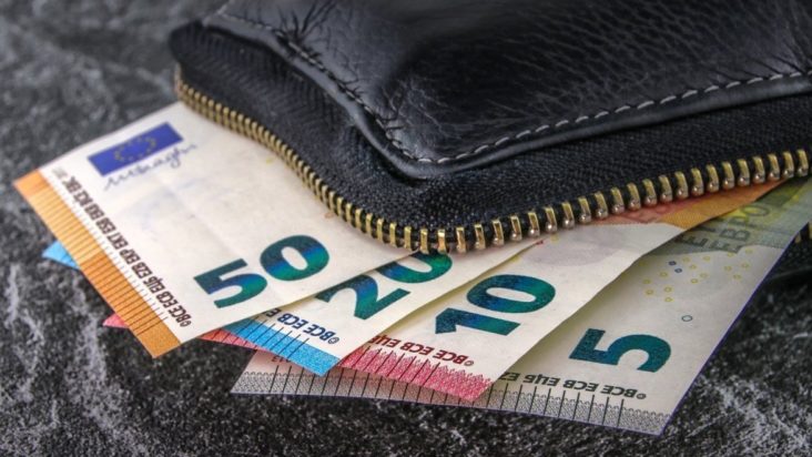 κατώτατος μισθός