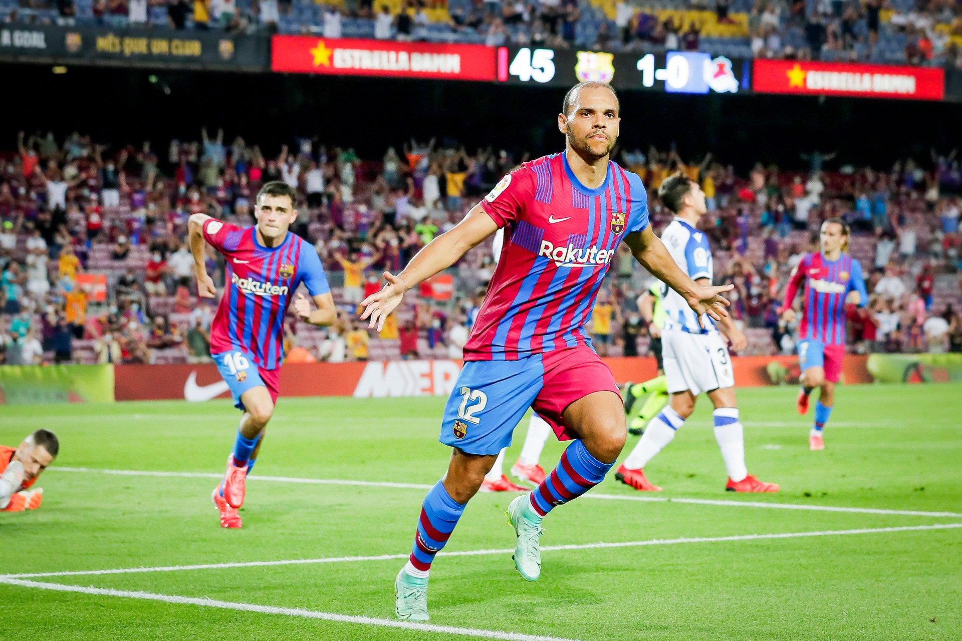 «Τεσσάρα» η Μπαρτσελόνα στο πρώτο παιχνίδι της μετά-Μέσι εποχής – ΒΙΝΤΕΟ