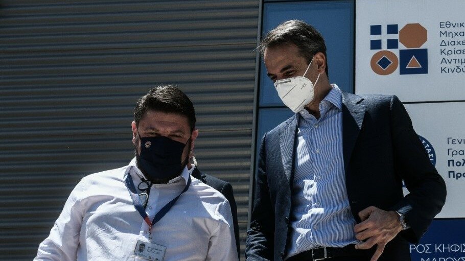 Τηλεφωνική επικοινωνία Μητσοτάκη-Χαρδαλιά