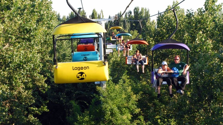 Τραγωδία σε πάρκο αναψυχής: Άνδρας σκοτώθηκε πέφτοντας στο κενό