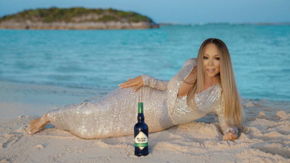 Η Mariah Carey παρουσίασε το νέο λικέρ με την υπογραφή της