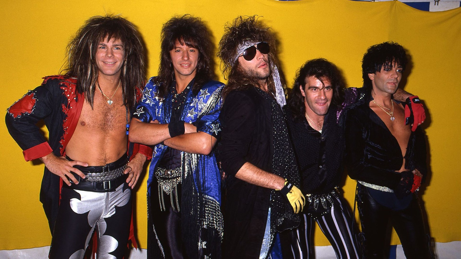 Σαν σήμερα το 1986 οι Bon Jovi κυκλοφορούν το τρίτο τους άλμπουμ “Slippery When Wet”