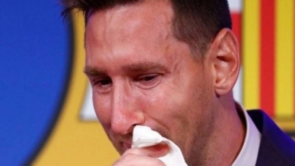 Η απόλυτη ποδοσφαιρική τρέλα – Σε δημοπρασία το χαρτομάντηλο που χρησιμοποίησε o Μέσι στο «αντίο» του στην Μπαρτσελόνα