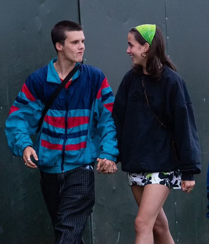 CRUZ BECKHAM - ΚΟΡΙΤΣΙ