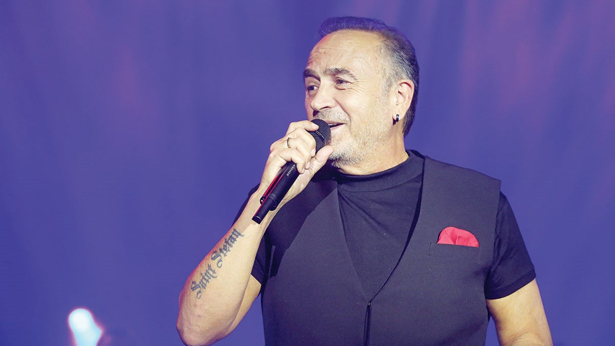 Σταμάτης Γονίδης: Βαπτίζει την κόρη του