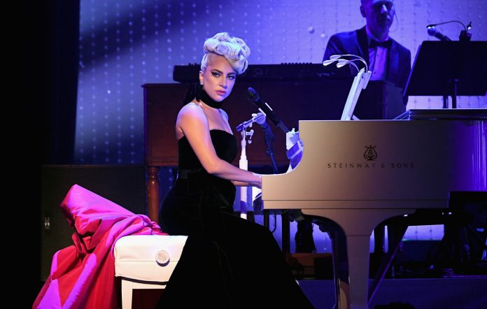 Η Lady Gaga επιστρέφει και πάλι στην jazz