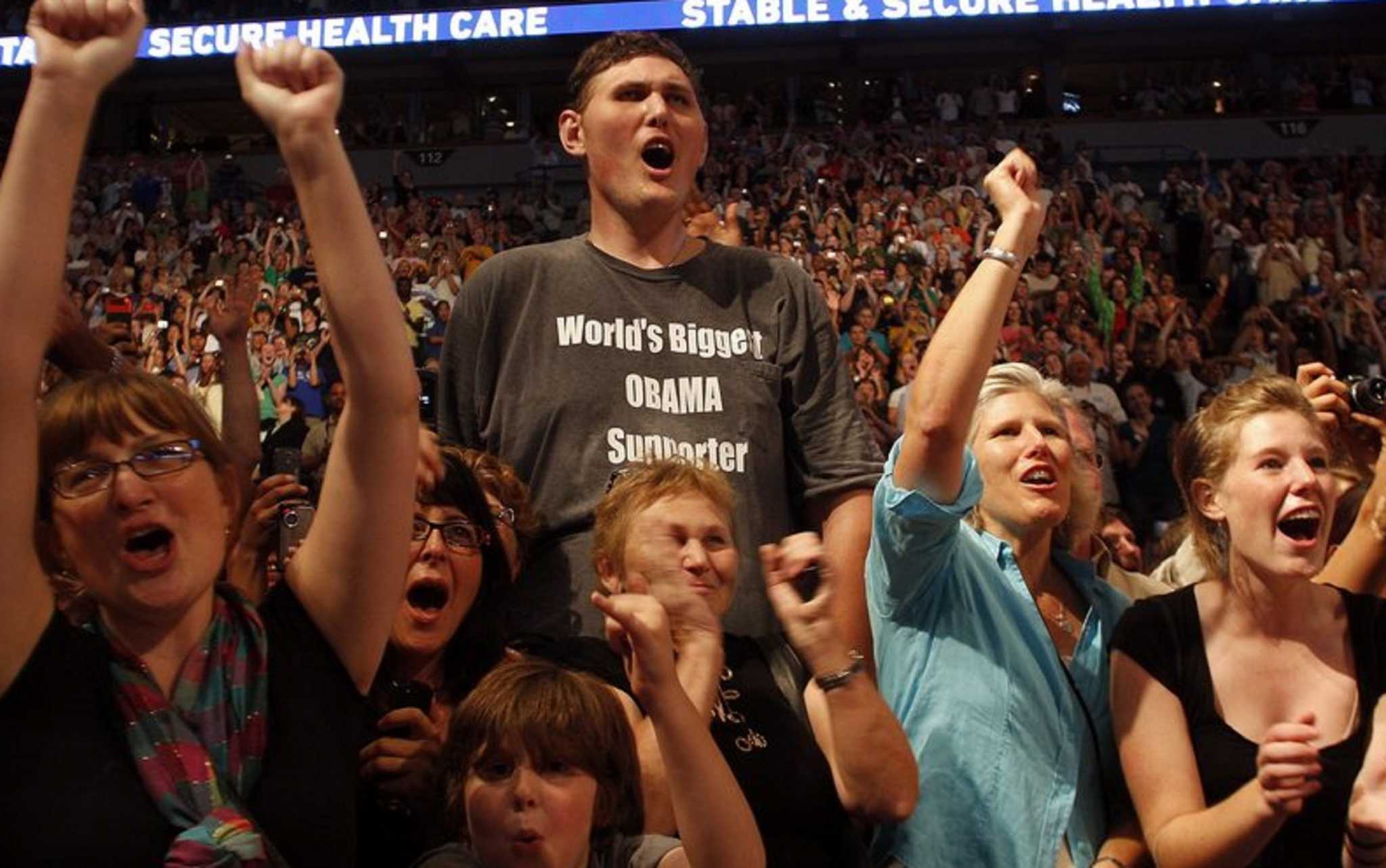 Πέθανε στα 38 του ο ψηλότερος άνδρας των ΗΠΑ – ΦΩΤΟ