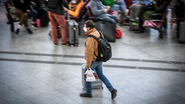 ΤΑΞΙΔΙΩΤΕΣ