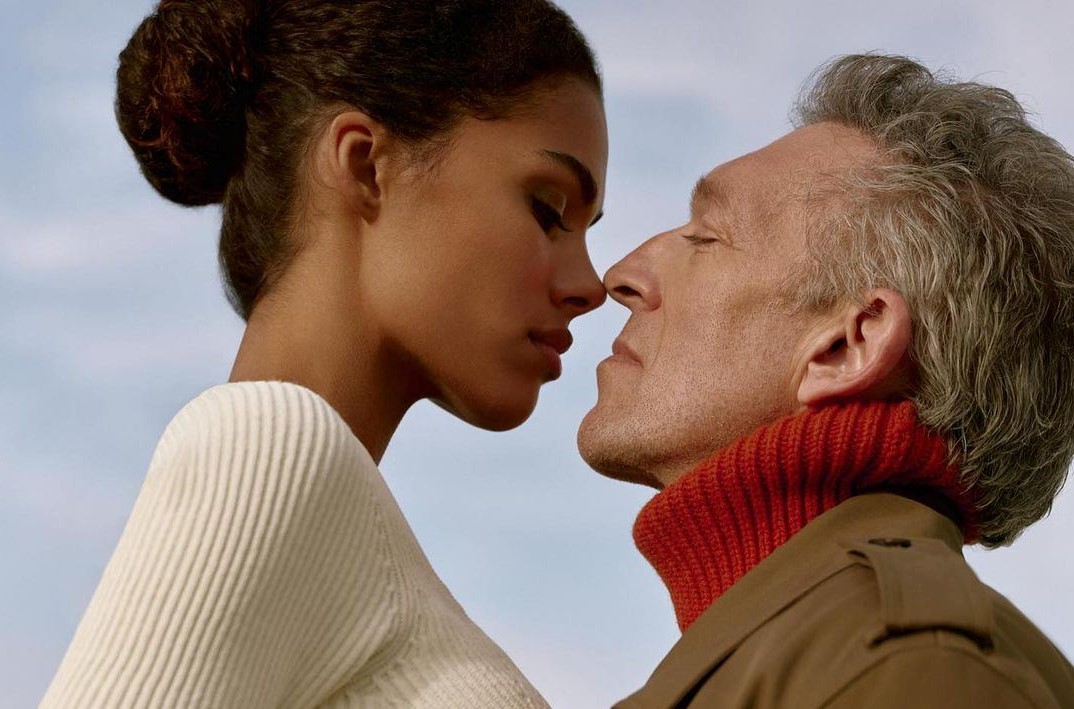 Vincent Cassel: Σε ρόλο μοντέλου ο πρώην σύζυγος της Monica Belucci – Eπέτειος γάμου με την Tina Kunakey