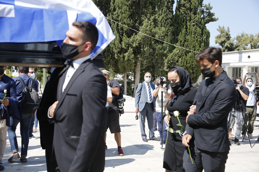 κηδεία άκη τσοχατζόπουλου