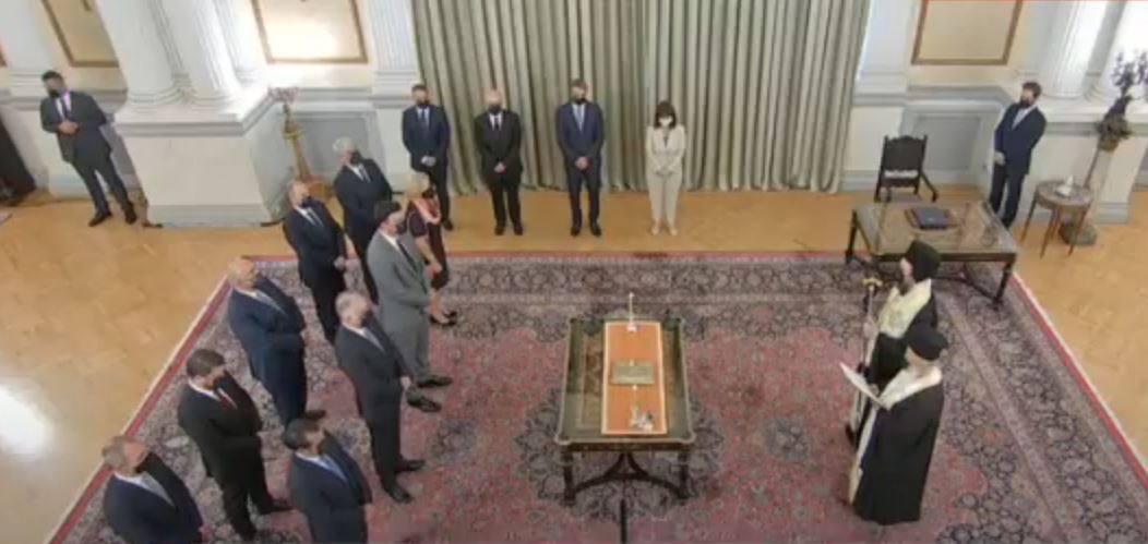 Ορκίστηκαν τα νέα μέλη της κυβέρνησης