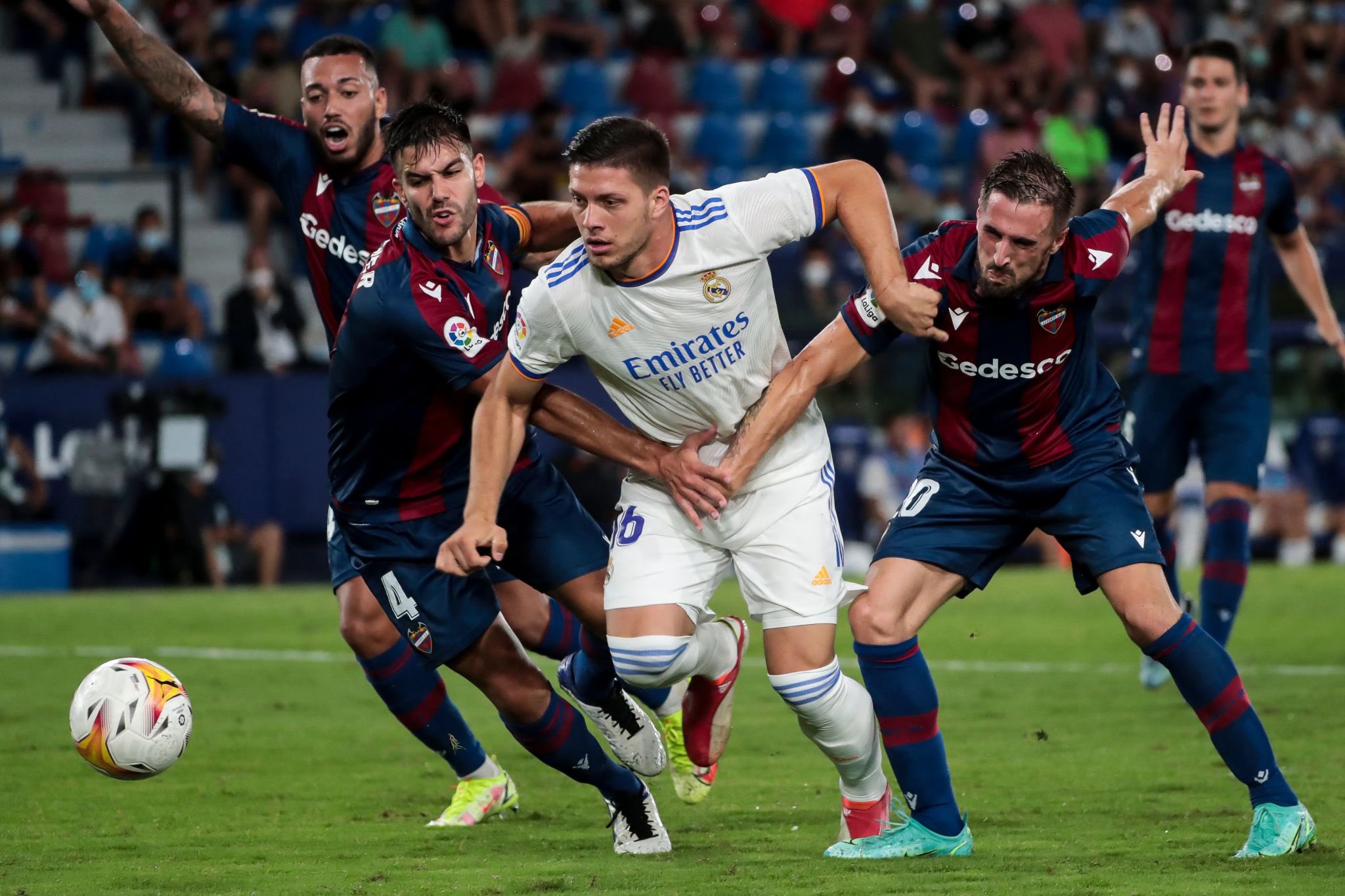 Λεβάντε – Ρεάλ Μαδρίτης 3-3: Ματσάρα και πρώτη γκέλα για τη Βασίλισσα – ΒΙΝΤΕΟ