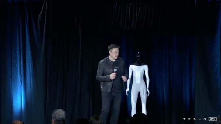 Tesla Bot: Ο Ίλον Μασκ παρουσίασε το ανθρωποειδές ρομπότ του