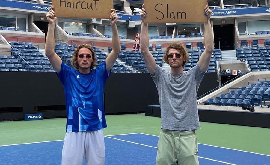 Η επική συνάντηση του Στέφανου Τσιτσιπά με τον “Dude with sign”