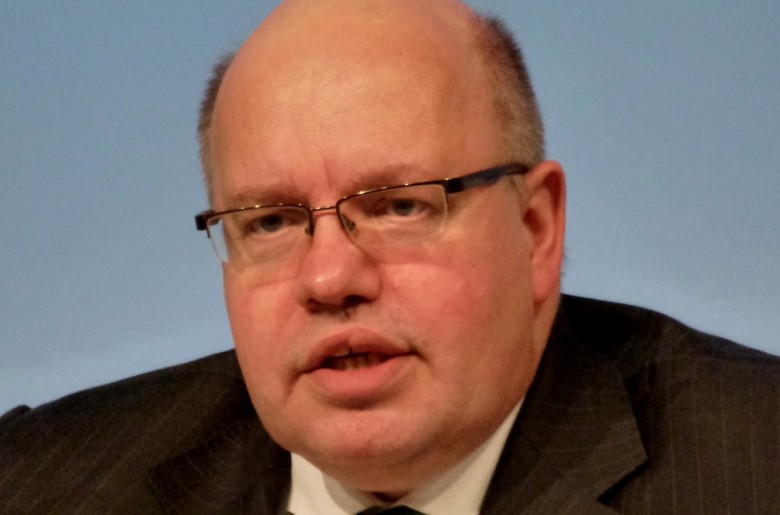 Γερμανία: Δεν θα δεχθούν τις έδρες τους οι Πέτερ Αλτμάιερ και Άνεγκρετ Κραμπ-Καρενμπάουερ