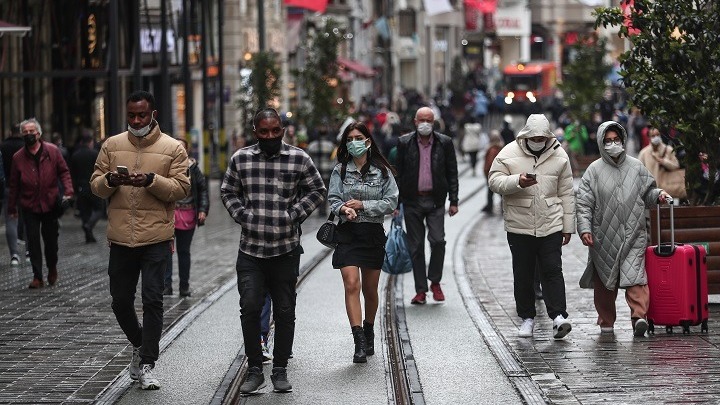 Κωνσταντινούπολη: Διαδήλωση κατά των υποχρεωτικών μέτρων εναντίον της Covid-19