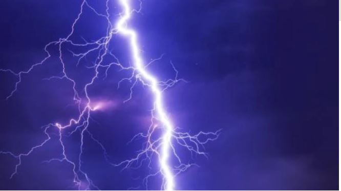 Τραγωδία στην Καβάλα: Νεκρός 55χρονος από κεραυνό