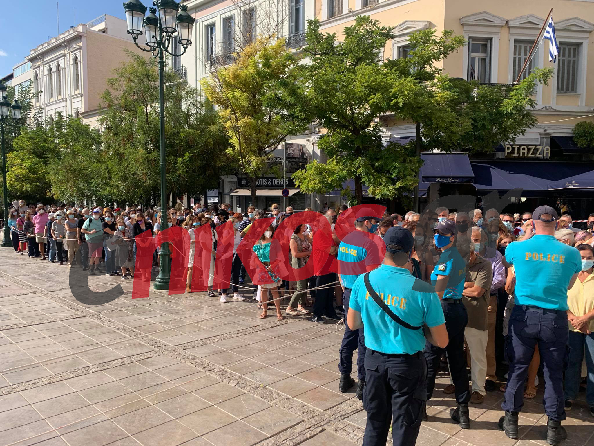 Μίκης Θεοδωράκης - λαϊκό προσκύνημα