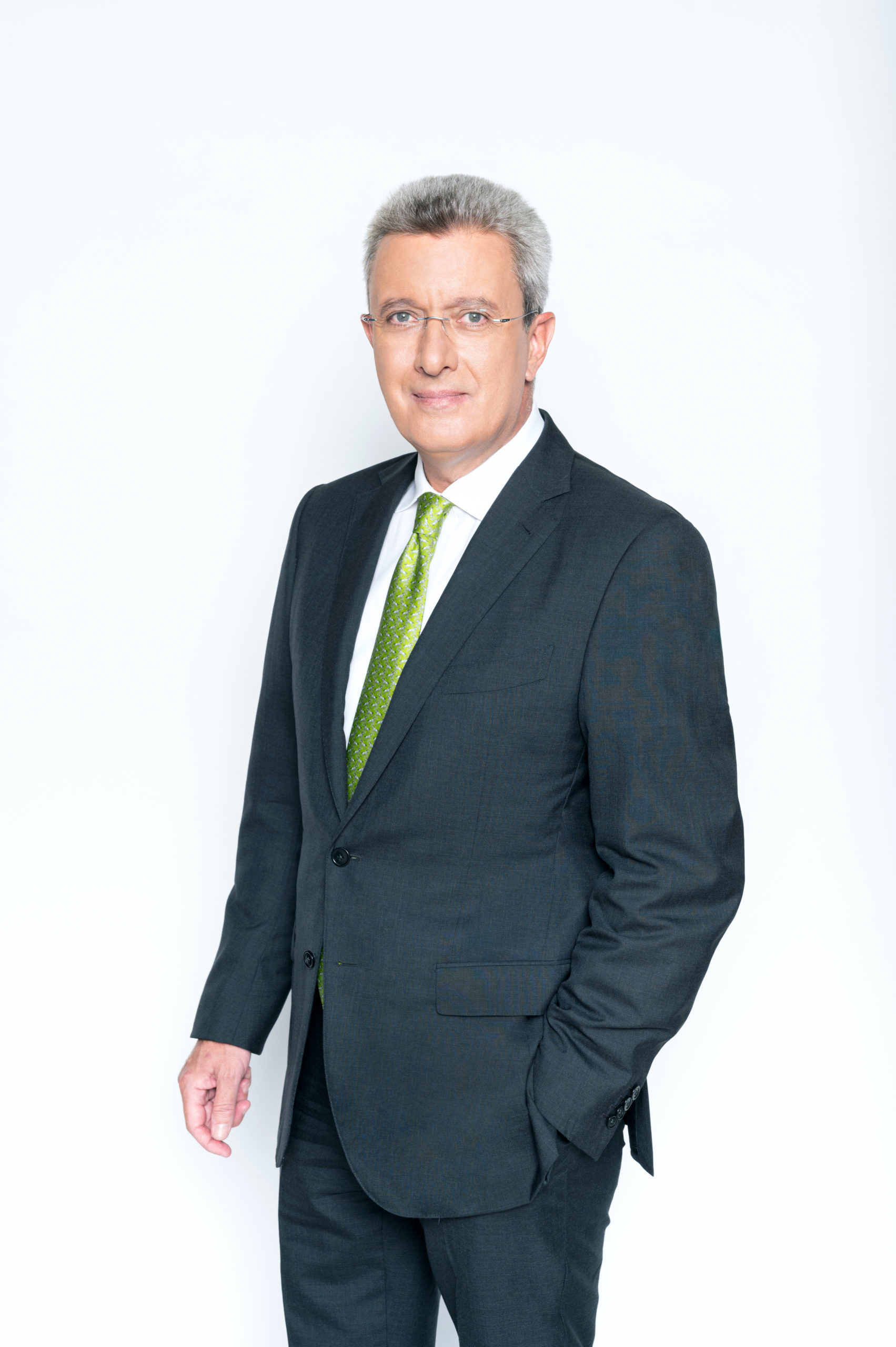 Νίκος Χατζηνικολάου