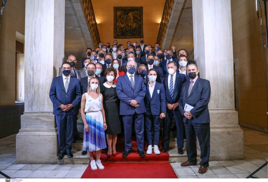 Ολυμπιονίκες στη Βουλή