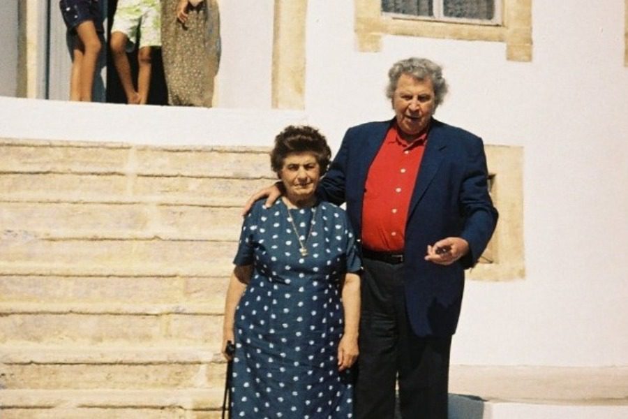 Μίκης Θεοδωράκης - Τσεσμέ