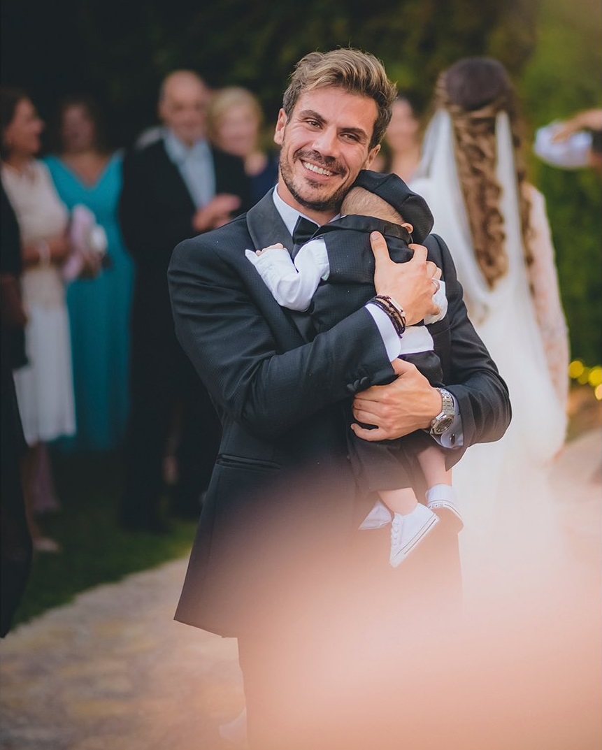 Άκης Πετρετζίκης