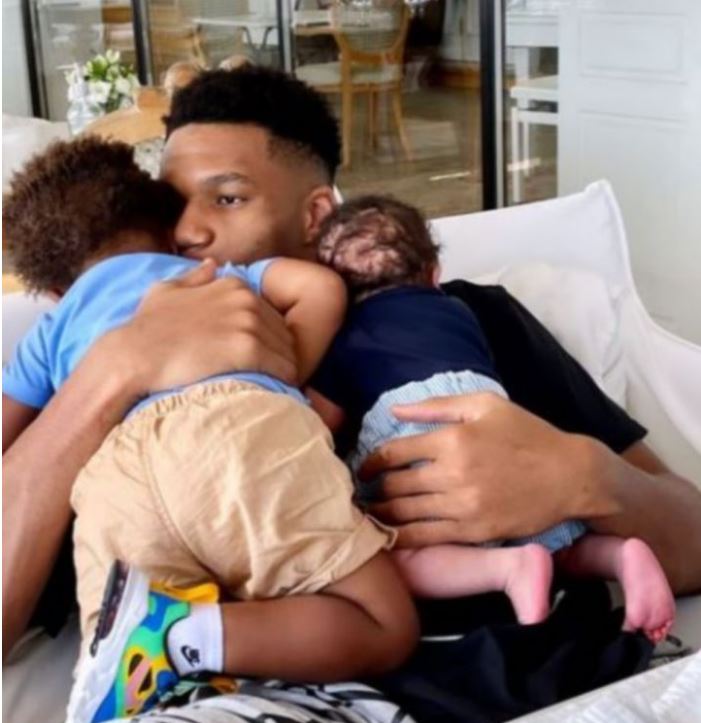 Αντετοκούνμπο