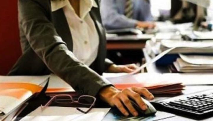 δημόσιοι υπάλληλοι ανεμβολίαστοι