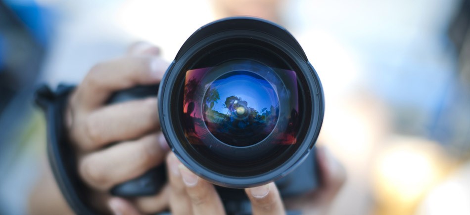 Γνωστή Ελληνίδα πήρε 22 χιλιάδες ευρώ για εξώφυλλο