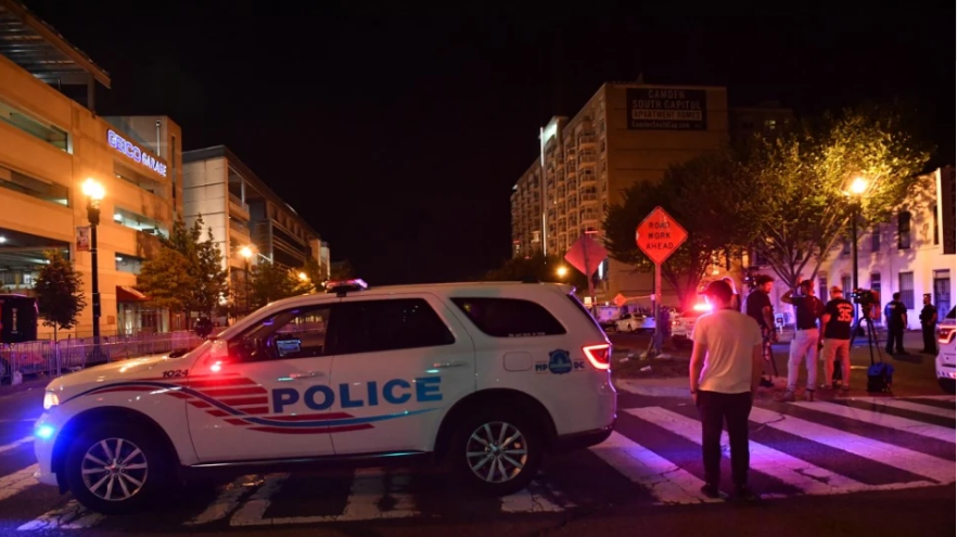 ΗΠΑ: Ένας νεκρός και 12 τραυματίες από πυροβολισμούς μέσα σε σούπερ μάρκετ