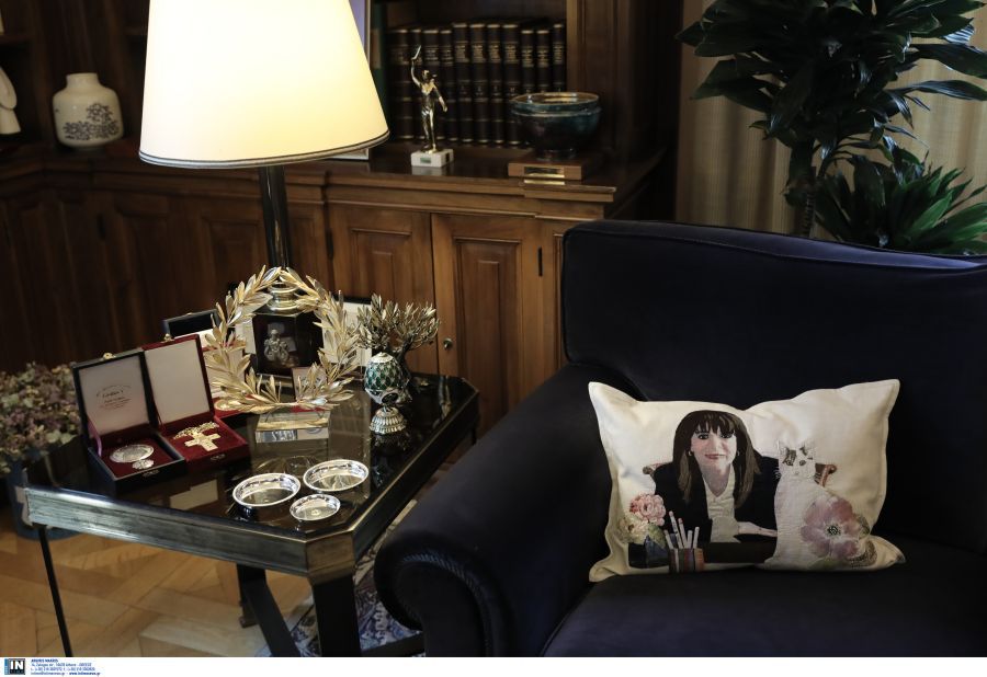 μαξιλάρι Κατερίνα Σακελλαροπούλου