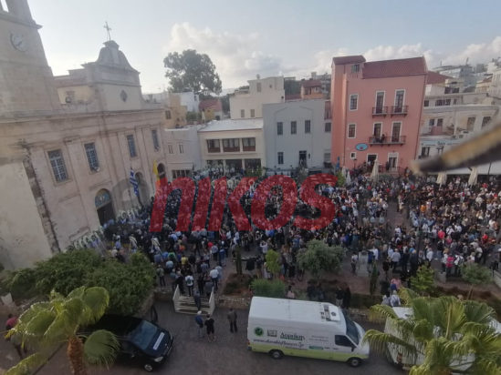 Μίκης Θεοδωράκης λαϊκό προσύνημα
