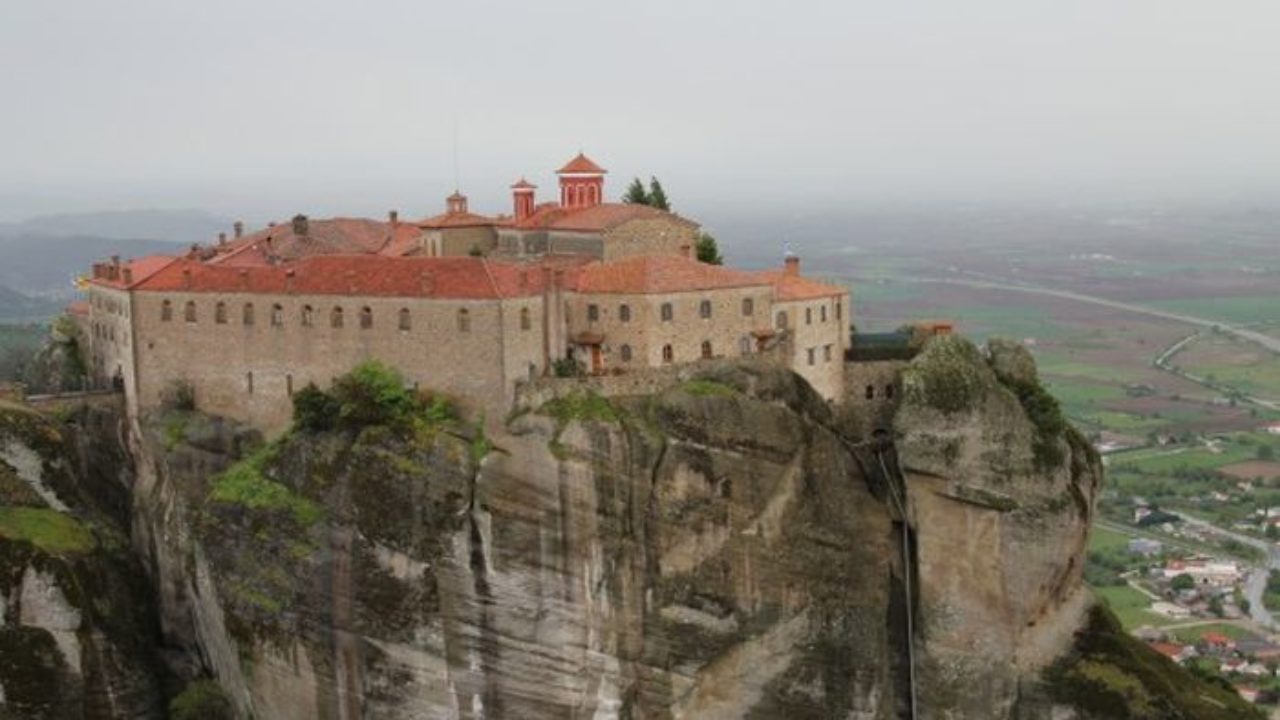 Ανησυχία για έξαρση των κρουσμάτων σε μοναστήρια – Τα προπύργια των αρνητών