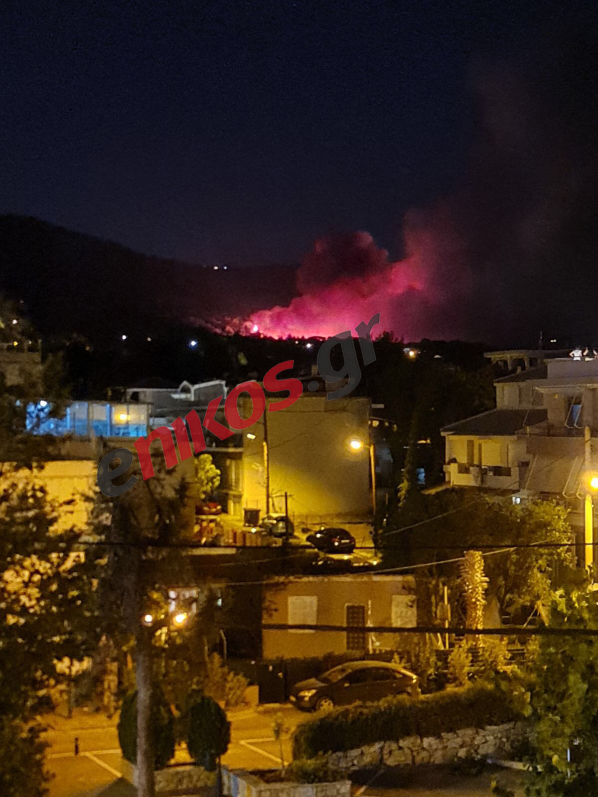 Φωτιά στη Νέα Μάκρη: Οι πρώτες εικόνες από την Αγία Μαρίνα