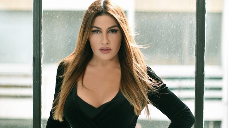 Έλενα Παπαρίζου