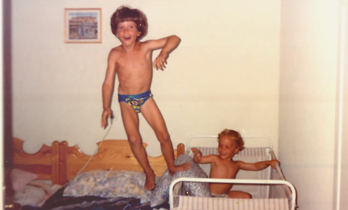 Λευτέρης Πετρούνιας