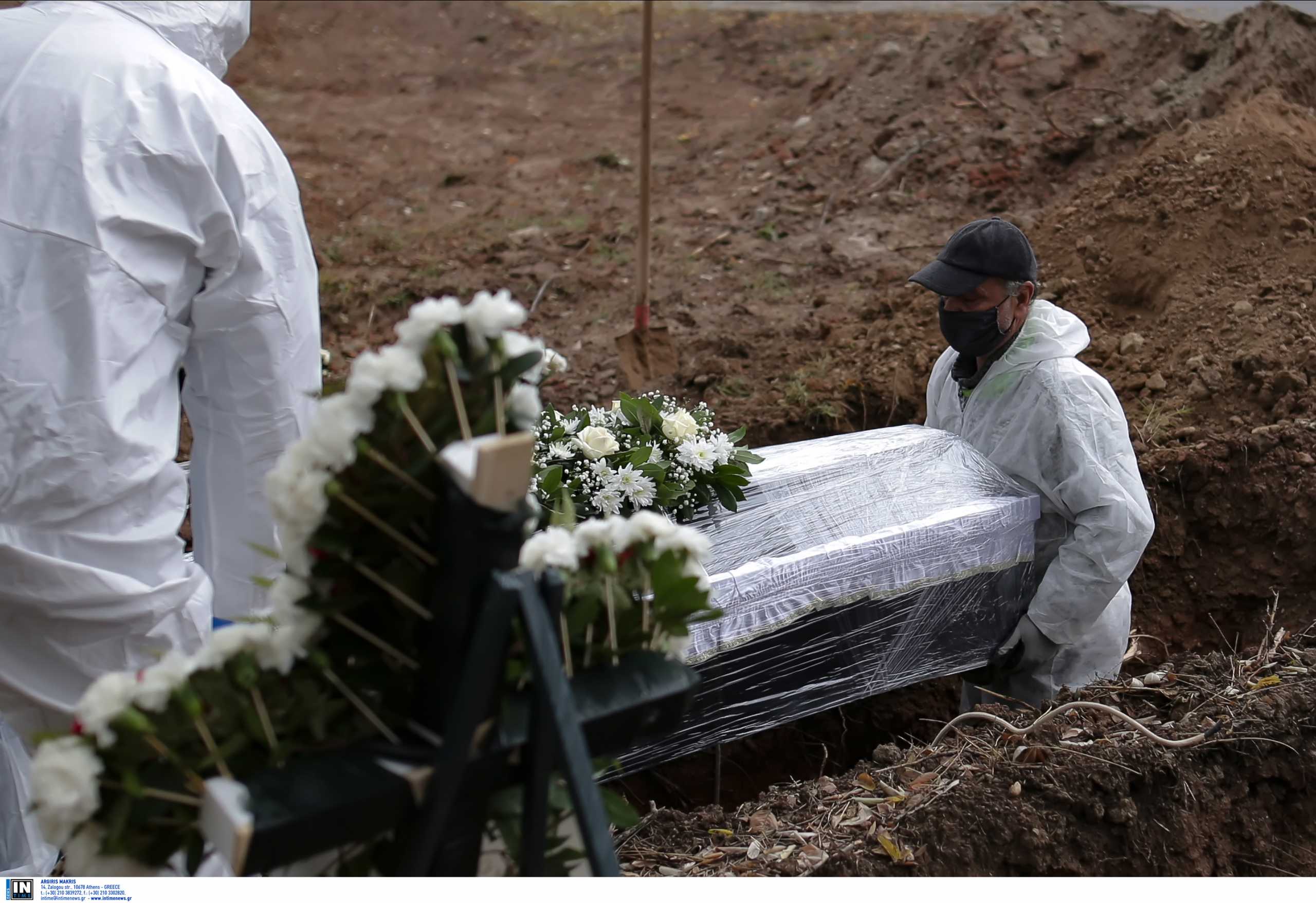 Κορονοϊός: “Επιδημία” νεκροτομών και εκταφών από αρνητές της πανδημίας